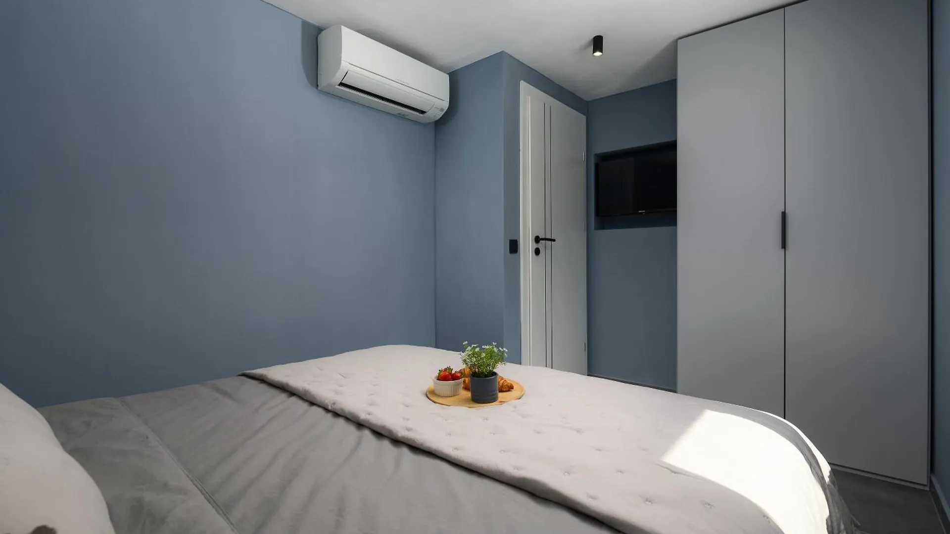 Holiday home Luxurioese, Ruhige Villa Lakora Mit Pool Radmani